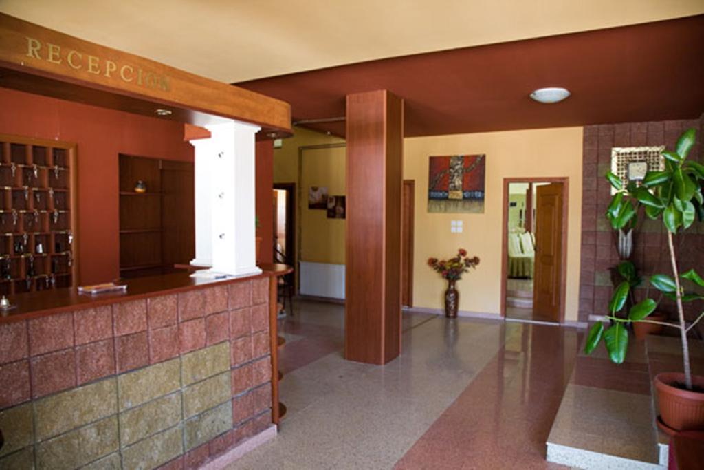Hotel Uni Palas II Kavadartsi Extérieur photo